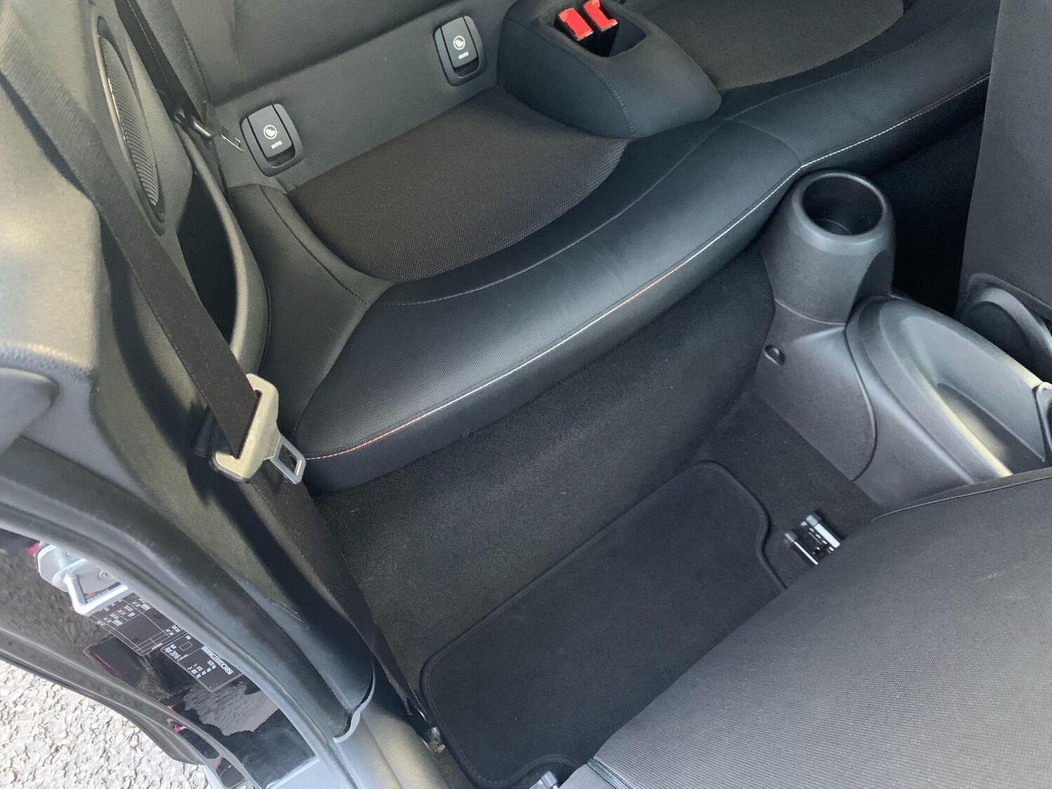 Used MINI Convertible 2016 for sale - 76269667: Photo 28