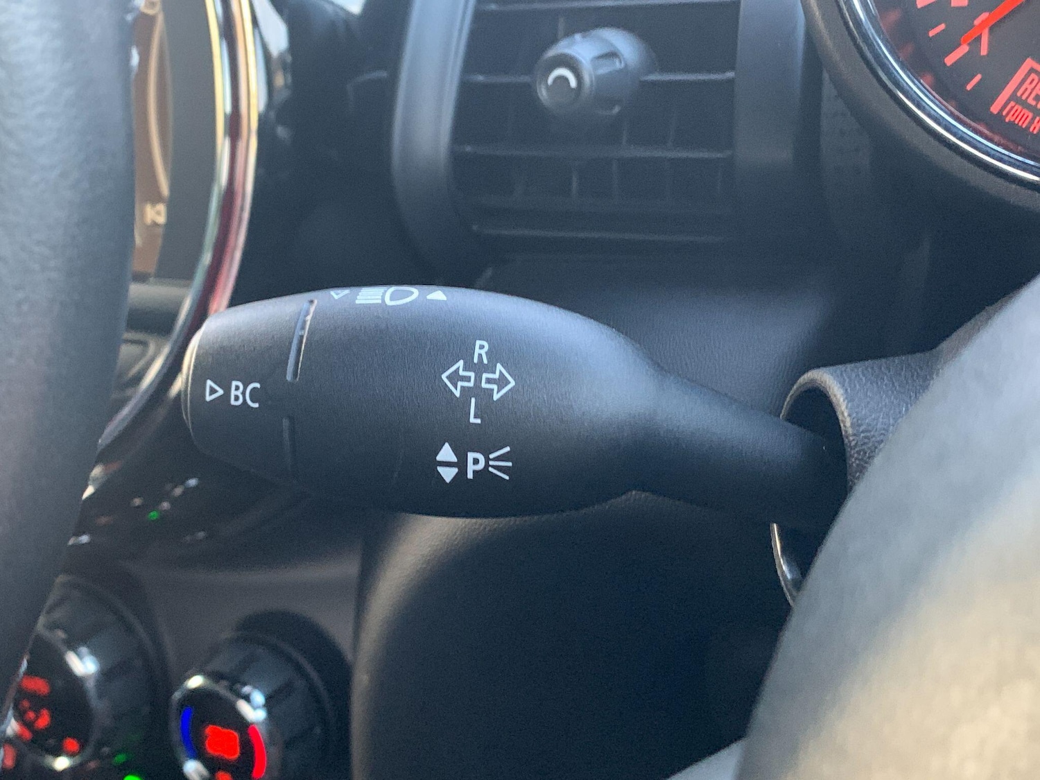 Used MINI Convertible 2016 for sale - 76269667: Photo 32