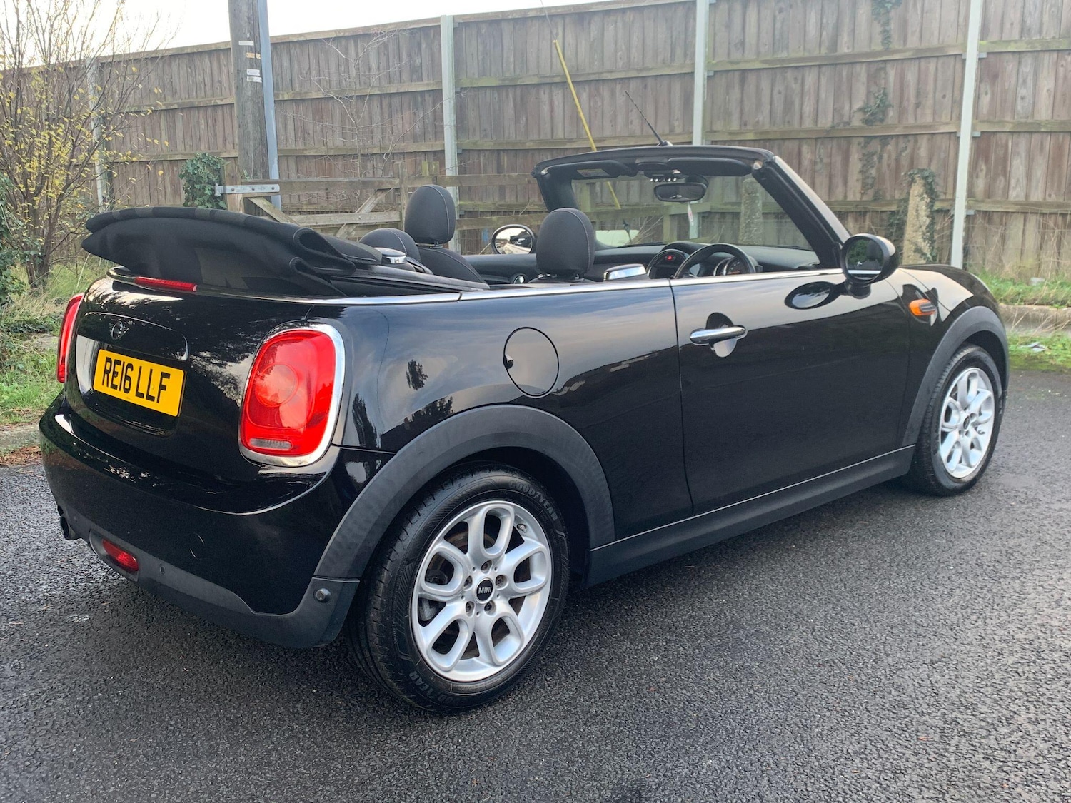 Used MINI Convertible 2016 for sale - 76269667: Photo 8