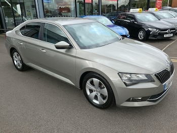 Used Skoda Superb 2016 for sale - 79496704: Photo