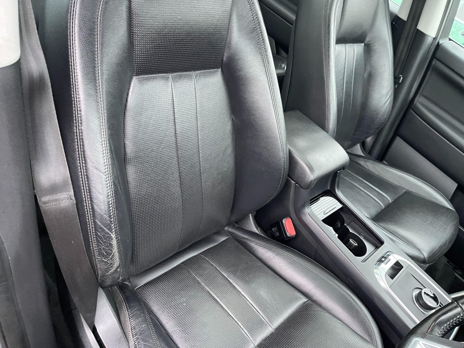 Used Land Rover Discovery Sport 2017 for sale - 76752579: Photo 11