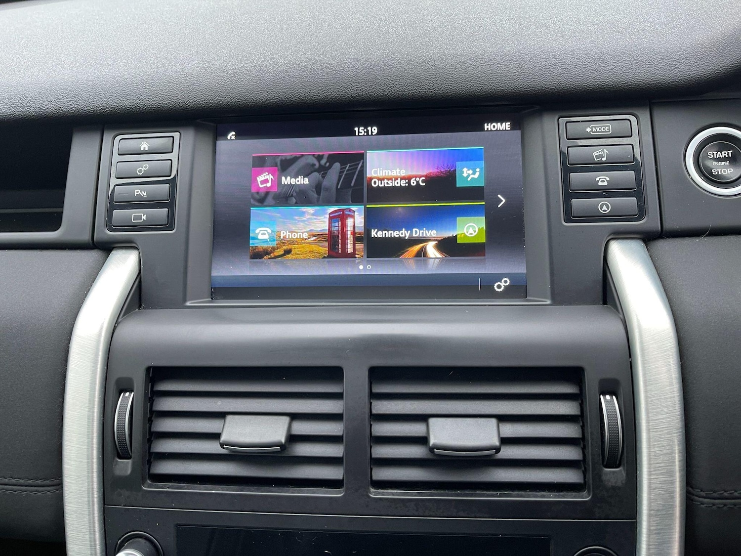 Used Land Rover Discovery Sport 2017 for sale - 76752579: Photo 28