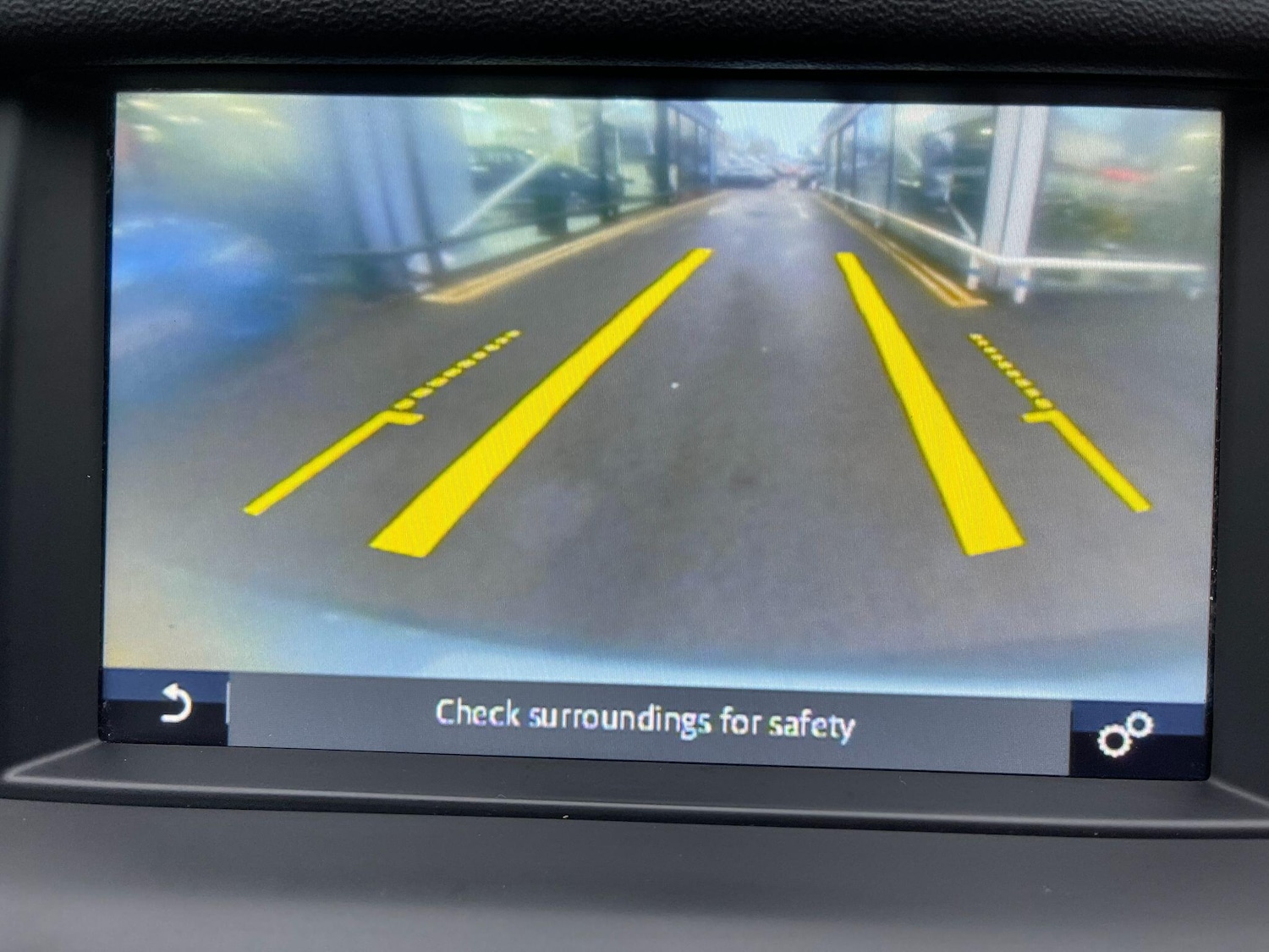 Used Land Rover Discovery Sport 2017 for sale - 76752579: Photo 31