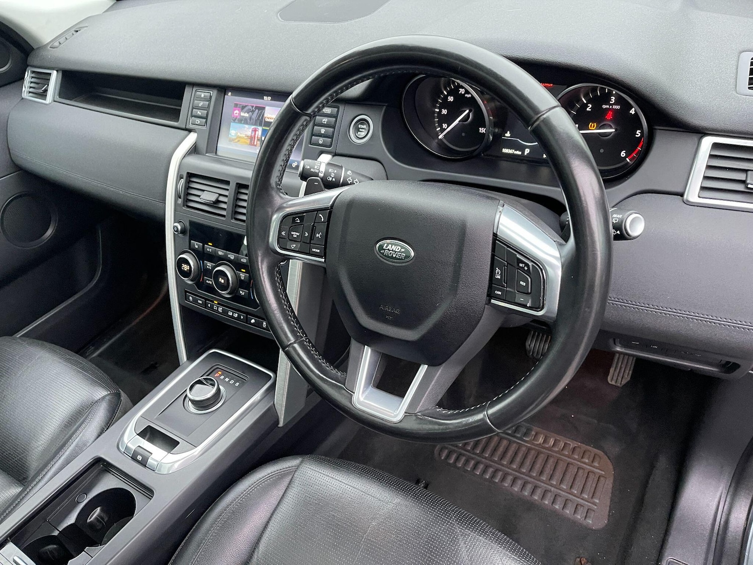 Used Land Rover Discovery Sport 2017 for sale - 76752579: Photo 36