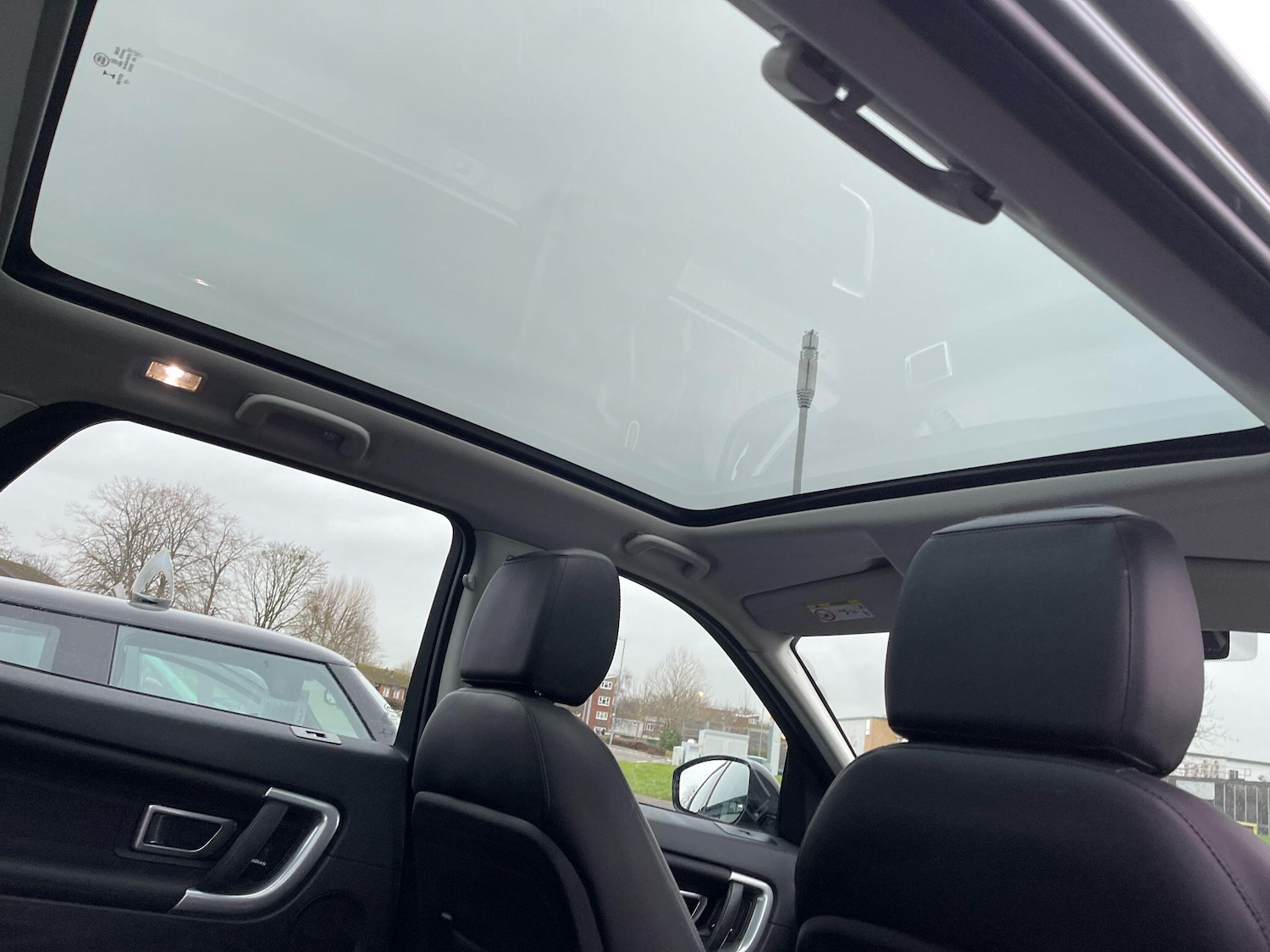 Used Land Rover Discovery Sport 2017 for sale - 76752579: Photo 37