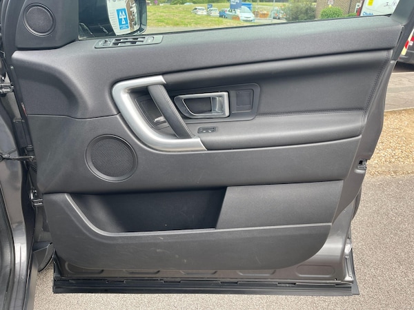 Used Land Rover Discovery Sport 2018 for sale - 75464012: Photo 52