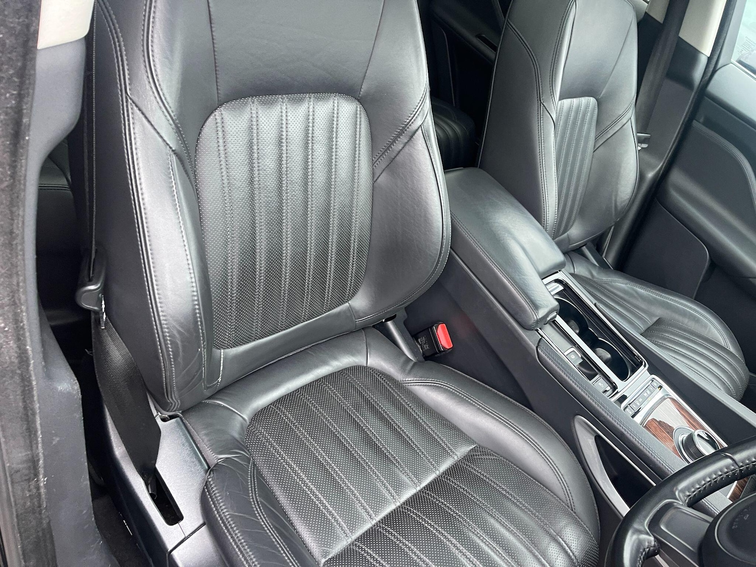 Used Jaguar F-Pace 2017 for sale - 77853670: Photo 10