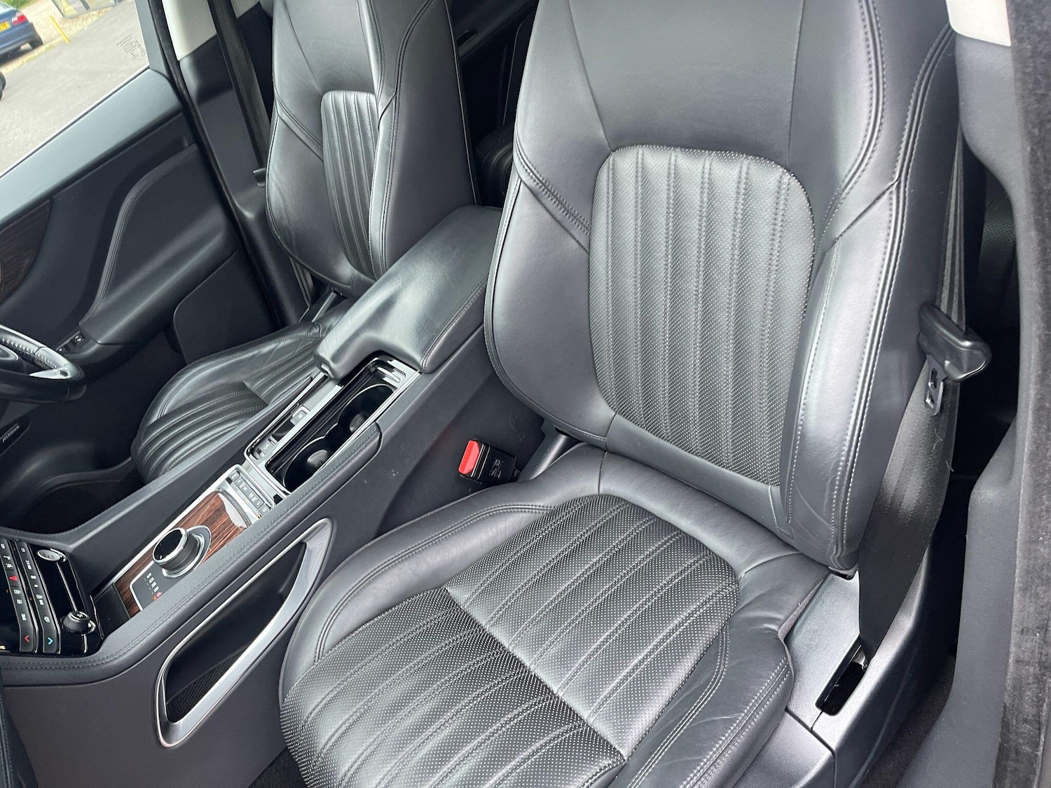 Used Jaguar F-Pace 2017 for sale - 77853670: Photo 11