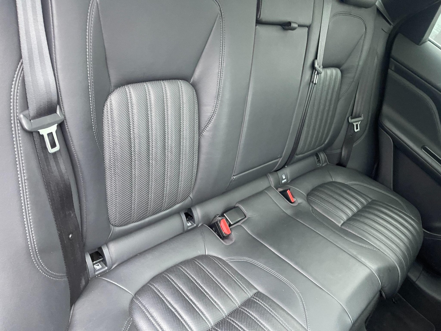 Used Jaguar F-Pace 2017 for sale - 77853670: Photo 18