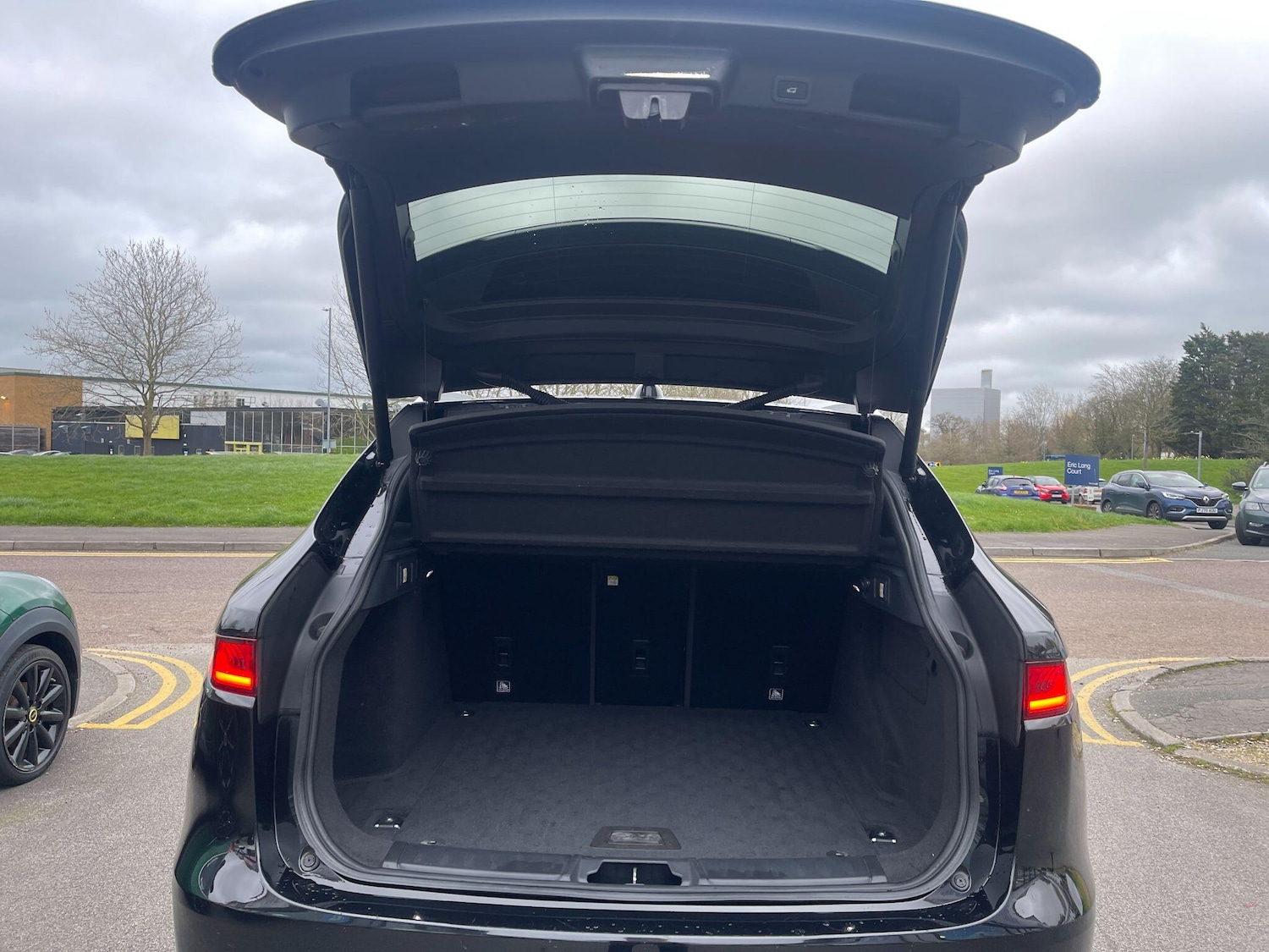 Used Jaguar F-Pace 2017 for sale - 77853670: Photo 26