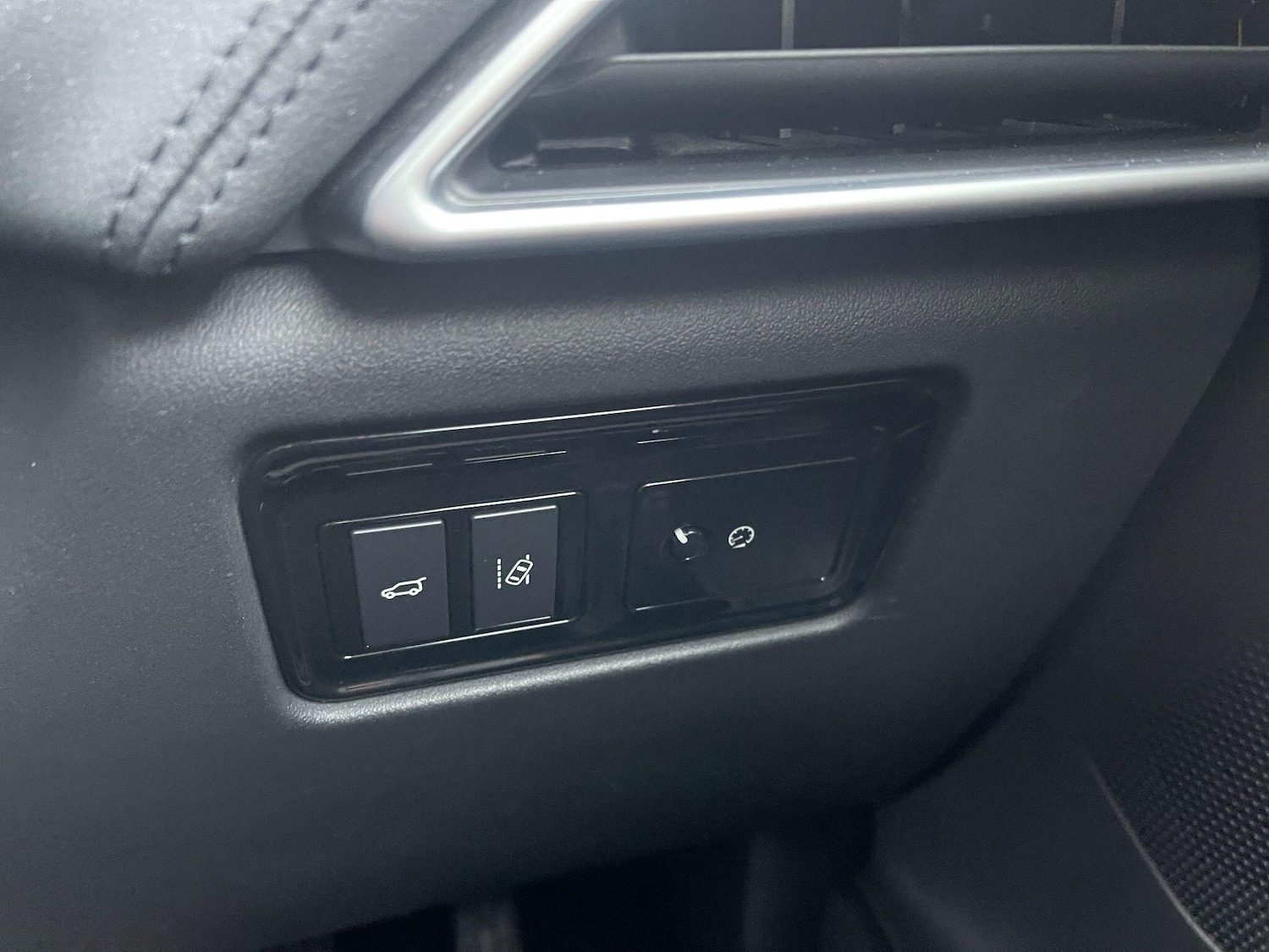 Used Jaguar F-Pace 2017 for sale - 77853670: Photo 30