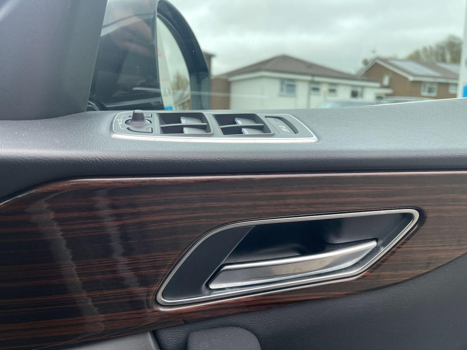 Used Jaguar F-Pace 2017 for sale - 77853670: Photo 31