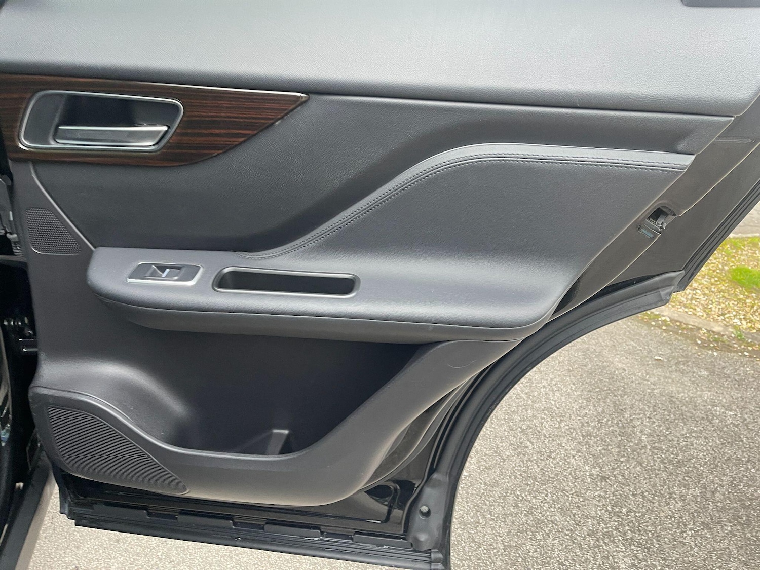 Used Jaguar F-Pace 2017 for sale - 77853670: Photo 40