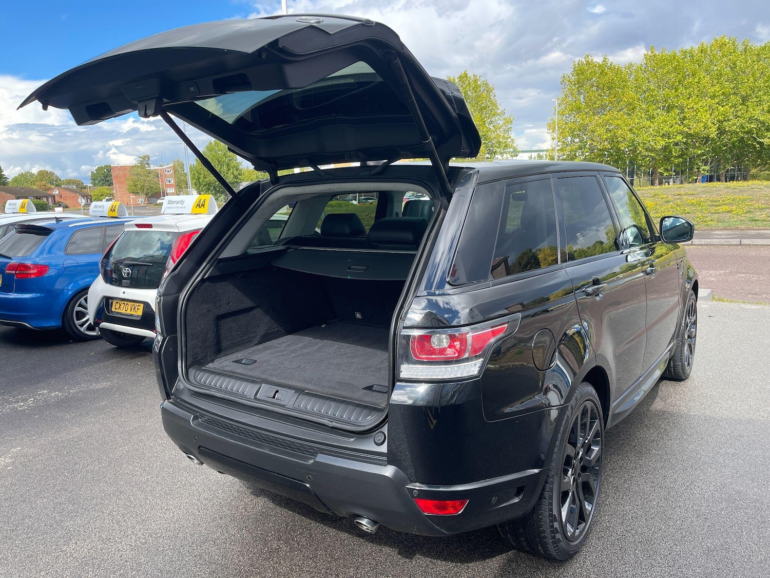 Used Land Rover Range Rover Sport 2017 for sale - 76742552: Photo 17