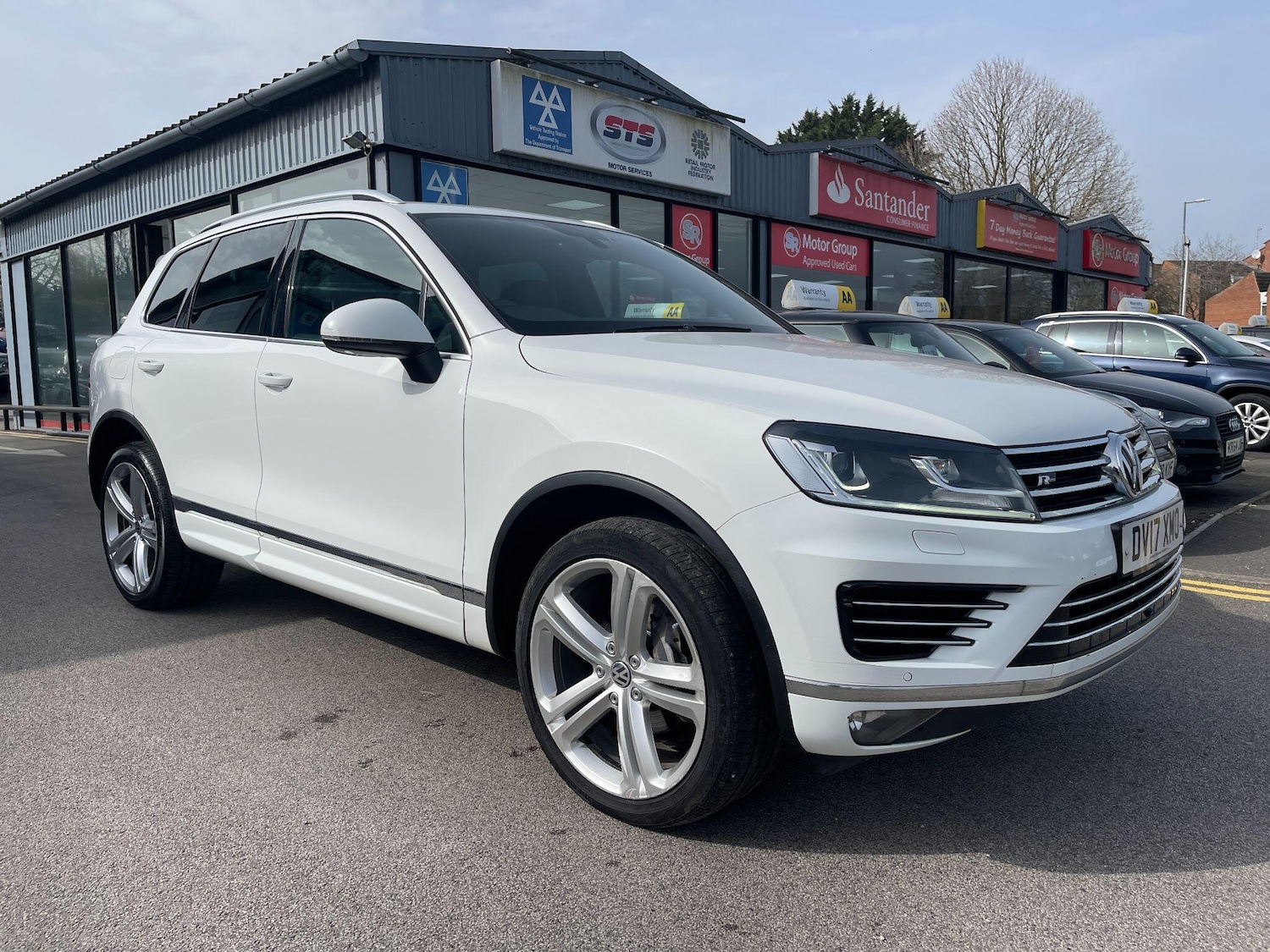 Used Volkswagen Touareg for sale - 77784429: Photo 2