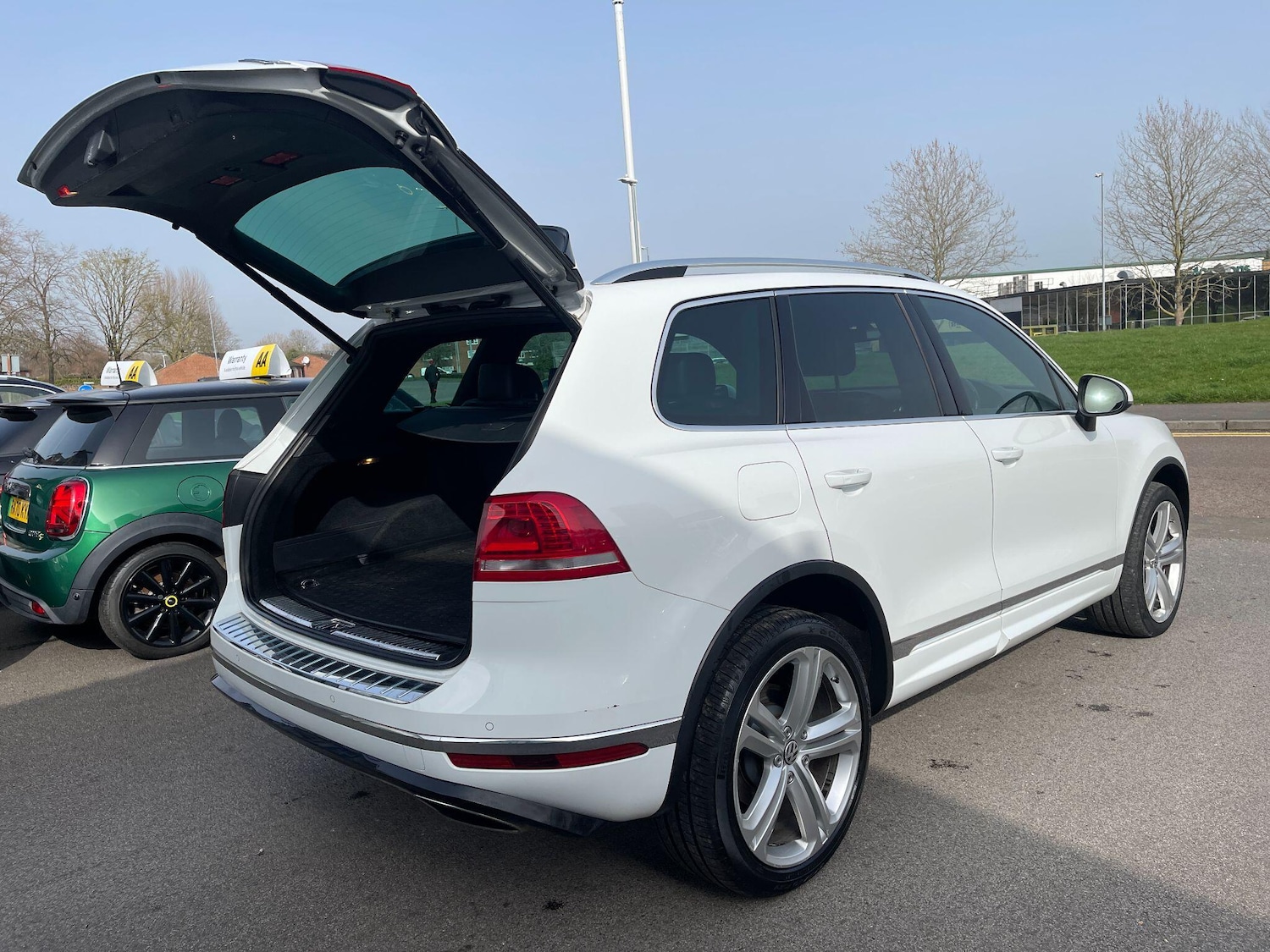 Used Volkswagen Touareg for sale - 77784429: Photo 8