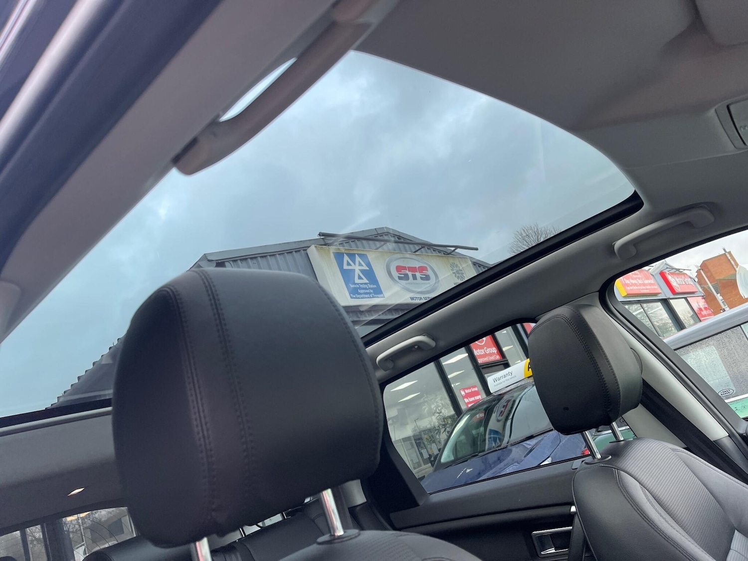 Used Land Rover Discovery Sport 2018 for sale - 76855832: Photo 47