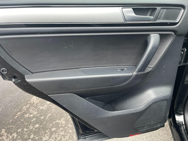 Used Volkswagen Touareg 2016 for sale - 75614387: Photo 53
