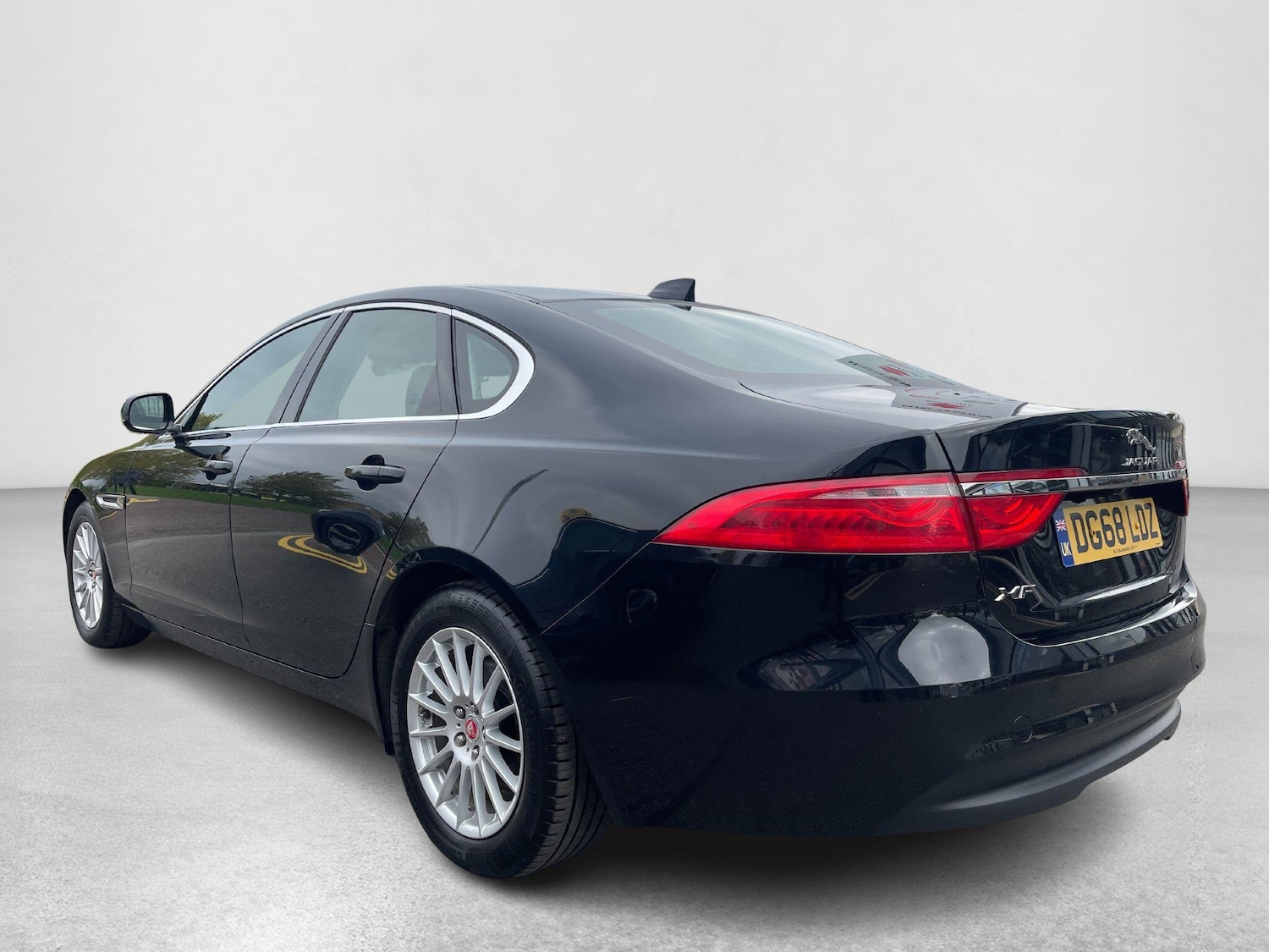 Used Jaguar XF 2018 for sale - 75781090: Photo 18
