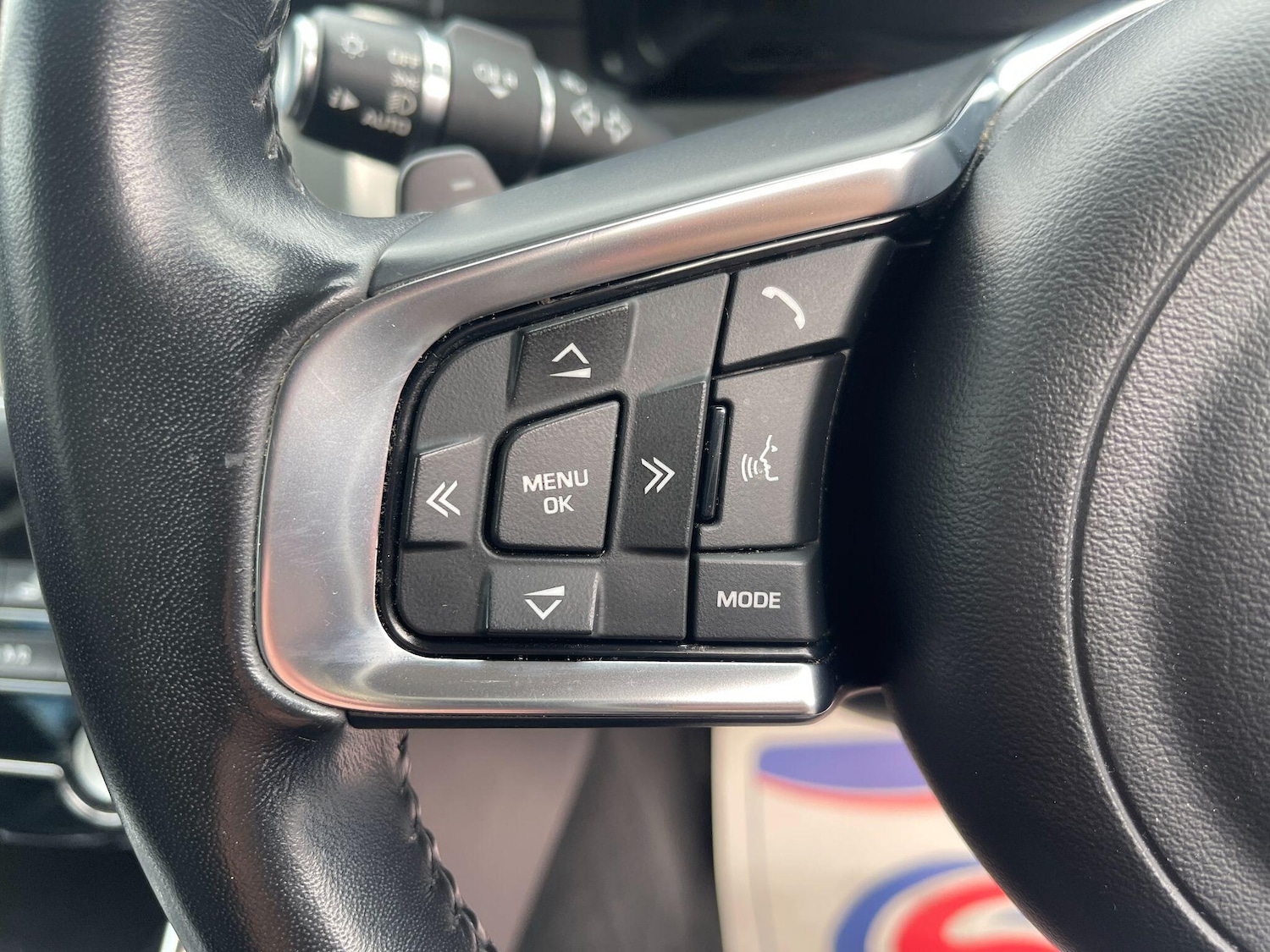 Used Jaguar XF 2018 for sale - 75781090: Photo 41