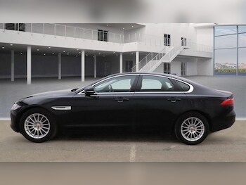 Used Jaguar XF 2018 for sale - 75781090: Photo