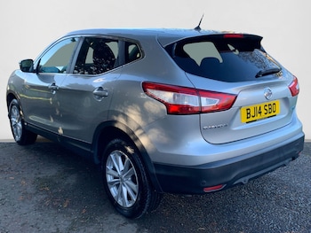 Used Nissan Qashqai 2014 for sale - 76753207: Photo