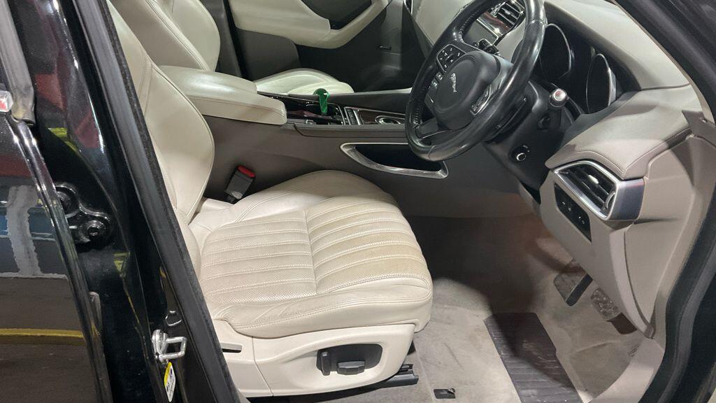 Used Jaguar F-Pace 2016 for sale - 77970036: Photo 21
