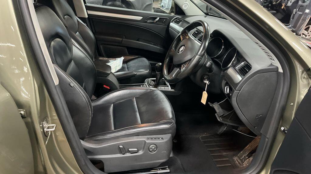 Used Skoda Superb 2016 for sale - 77737763: Photo 13