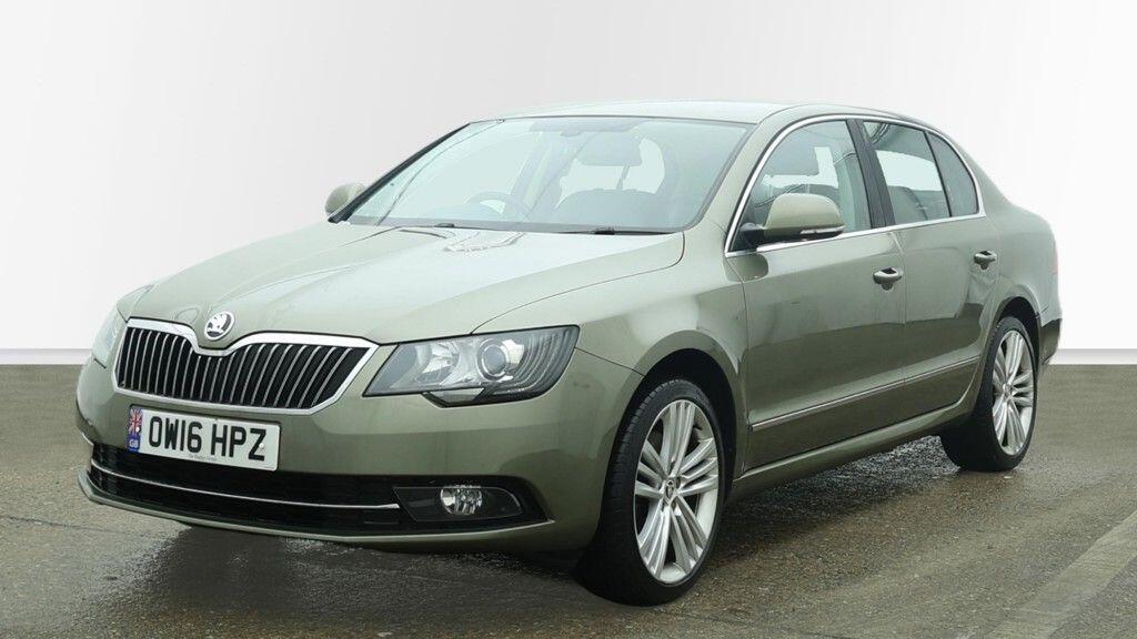 Used Skoda Superb 2016 for sale - 77737763: Photo 2