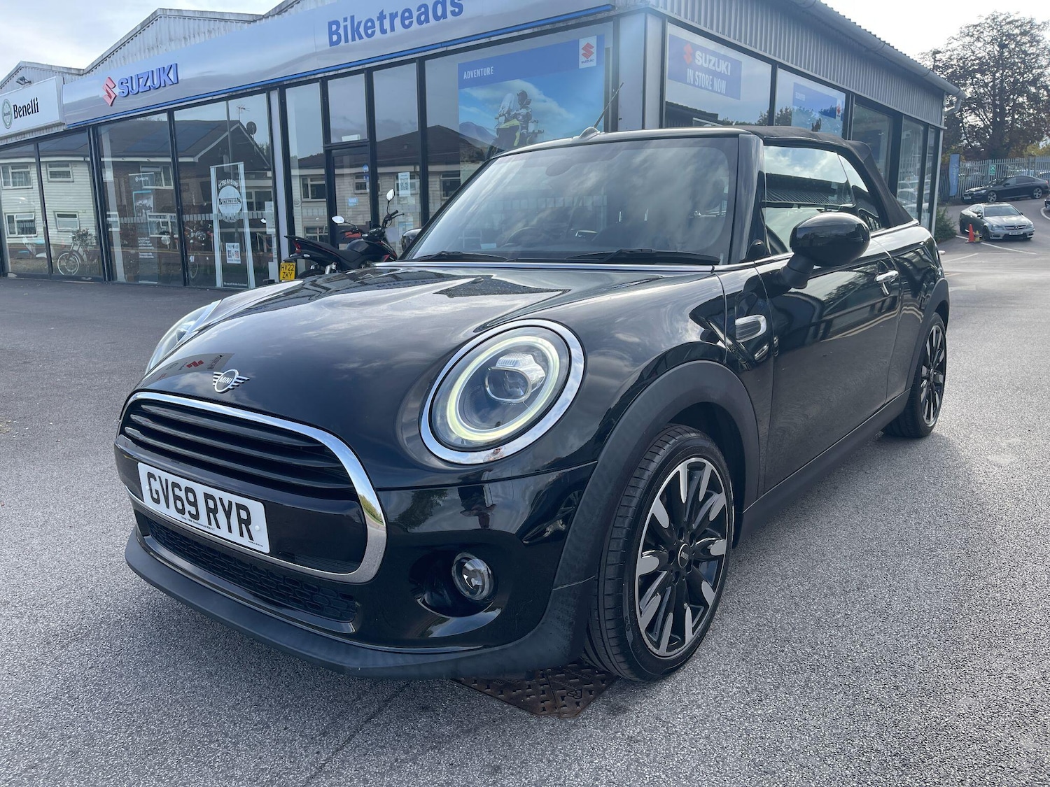 Used MINI Convertible 2019 for sale - 77439663: Photo 17