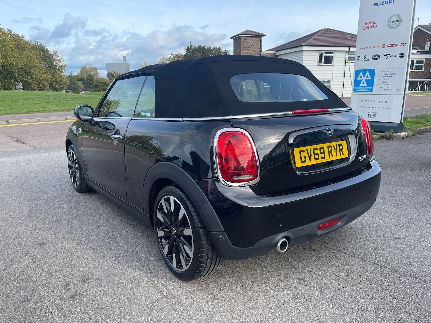 Used MINI Convertible 2019 for sale - 77439663: Photo 20