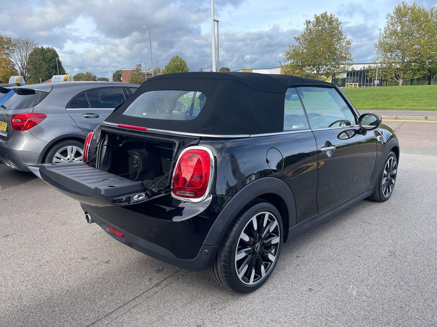 Used MINI Convertible 2019 for sale - 77439663: Photo 27