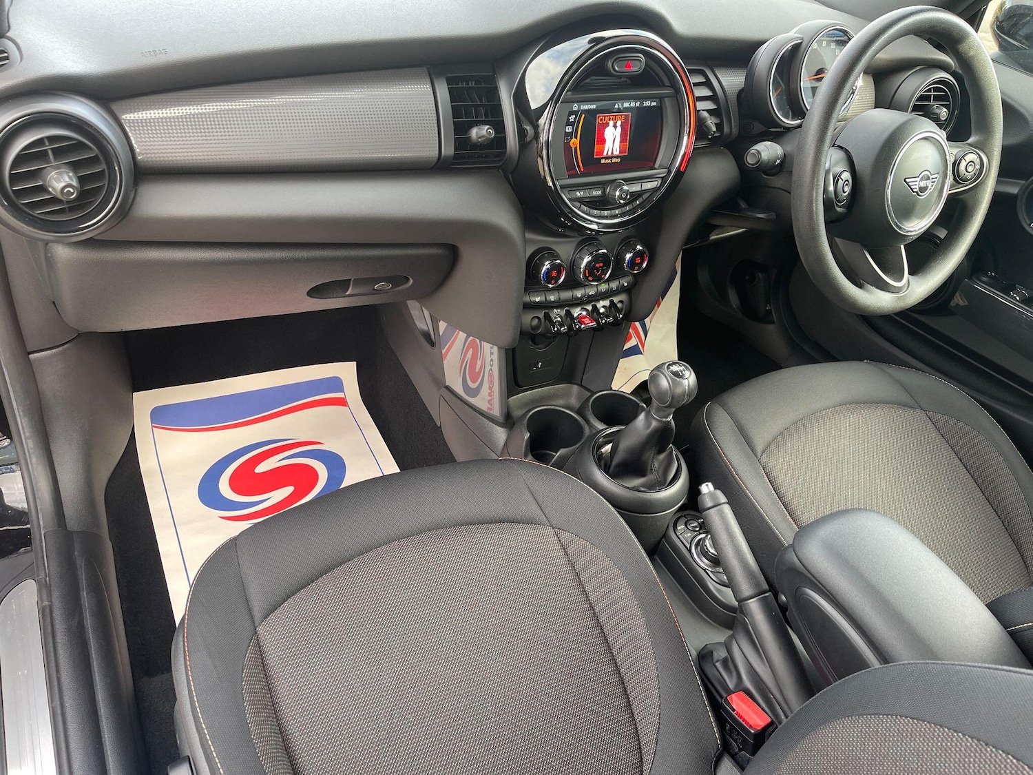 Used MINI Convertible 2019 for sale - 77439663: Photo 31