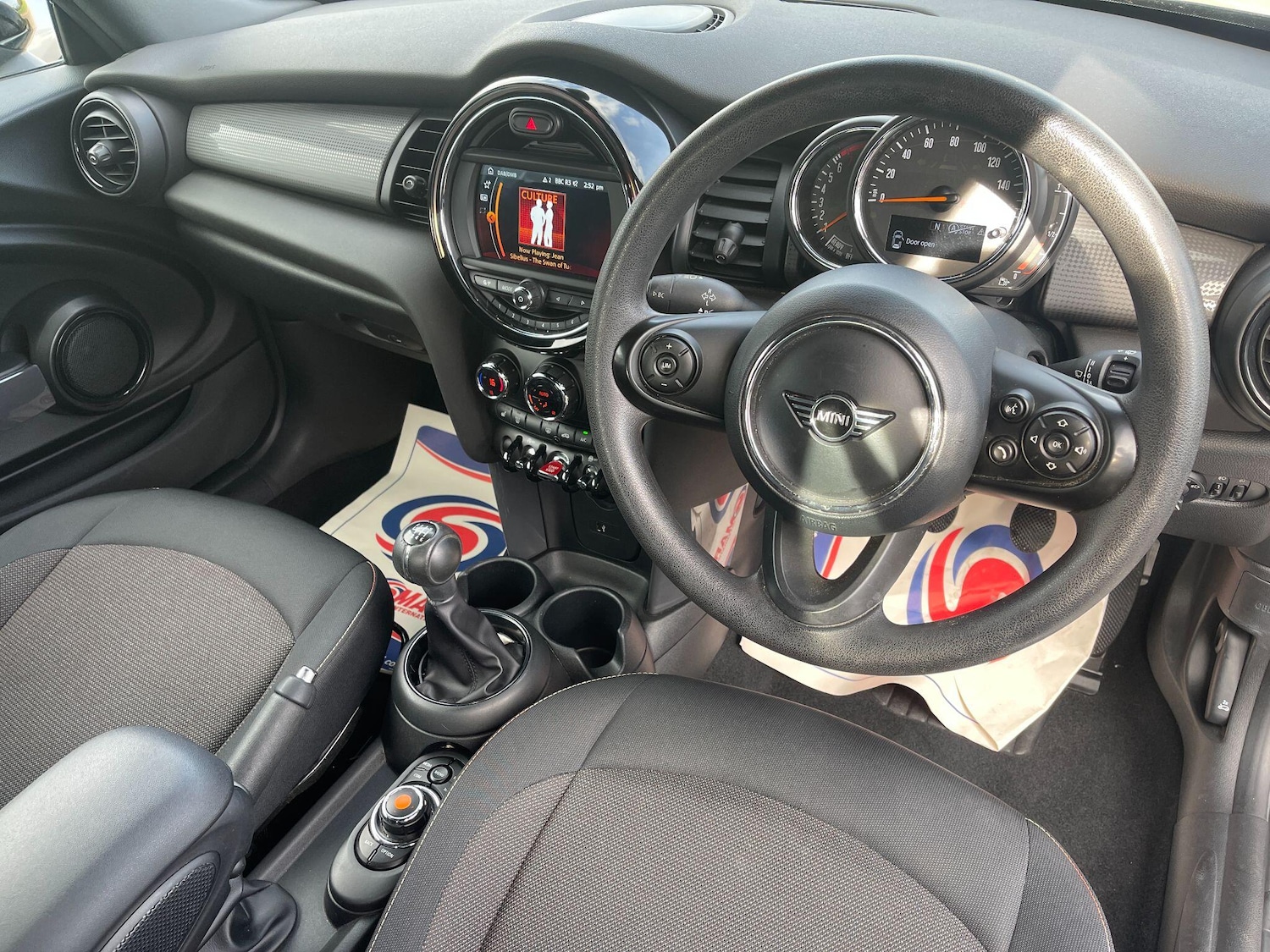 Used MINI Convertible 2019 for sale - 77439663: Photo 36