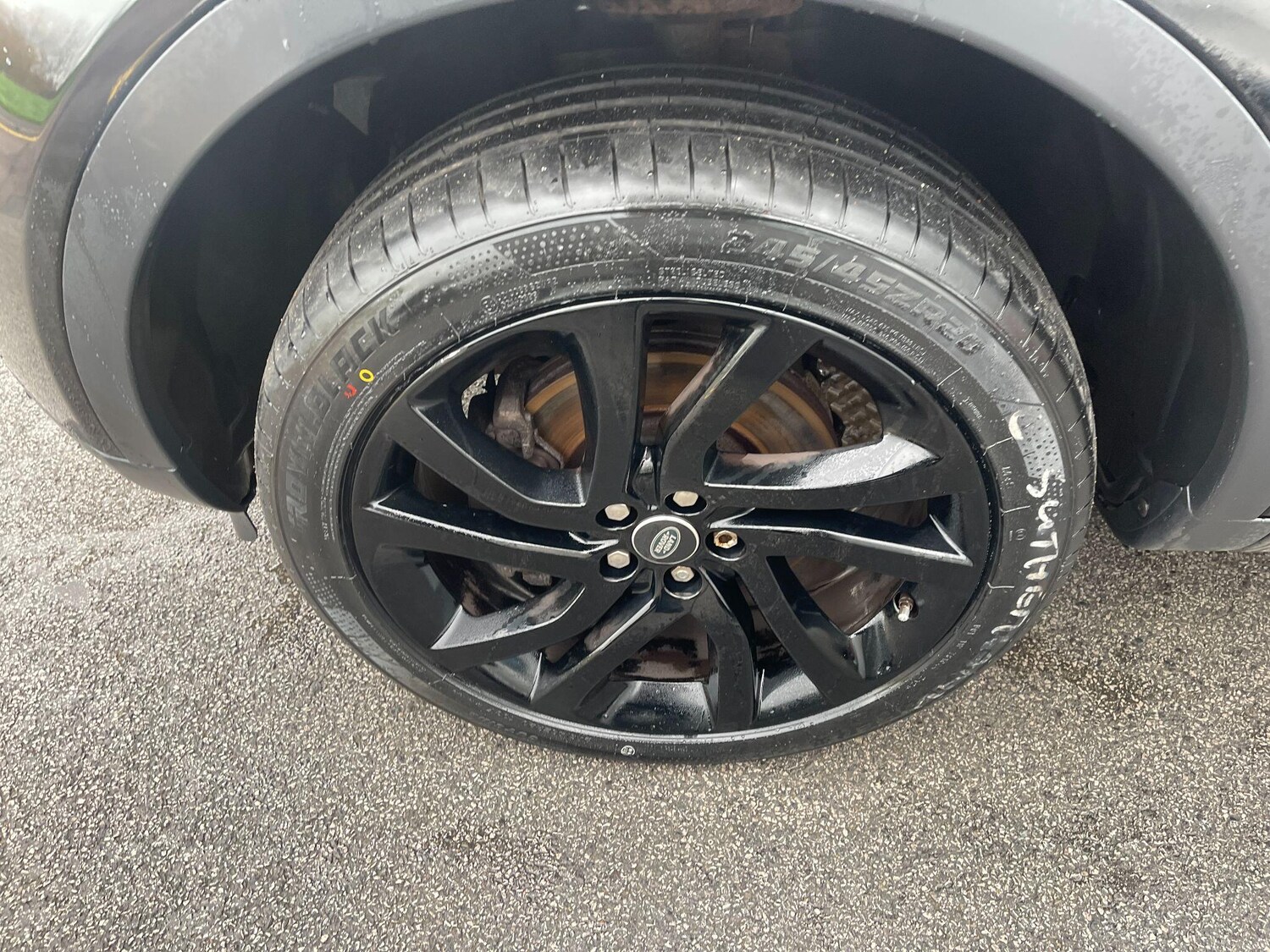 Used Land Rover Discovery Sport 2018 for sale - 76381330: Photo 30