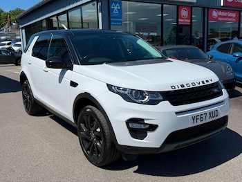 Used Land Rover Discovery Sport 2017 for sale - 79324859: Photo