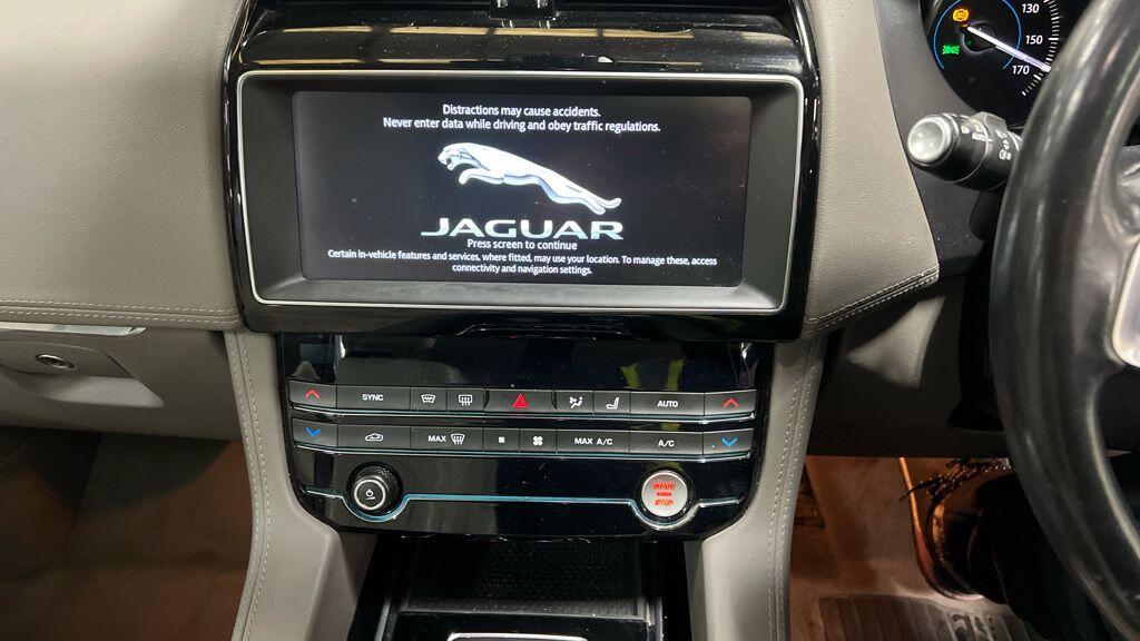 Used Jaguar F-Pace 2019 for sale - 76855679: Photo 15