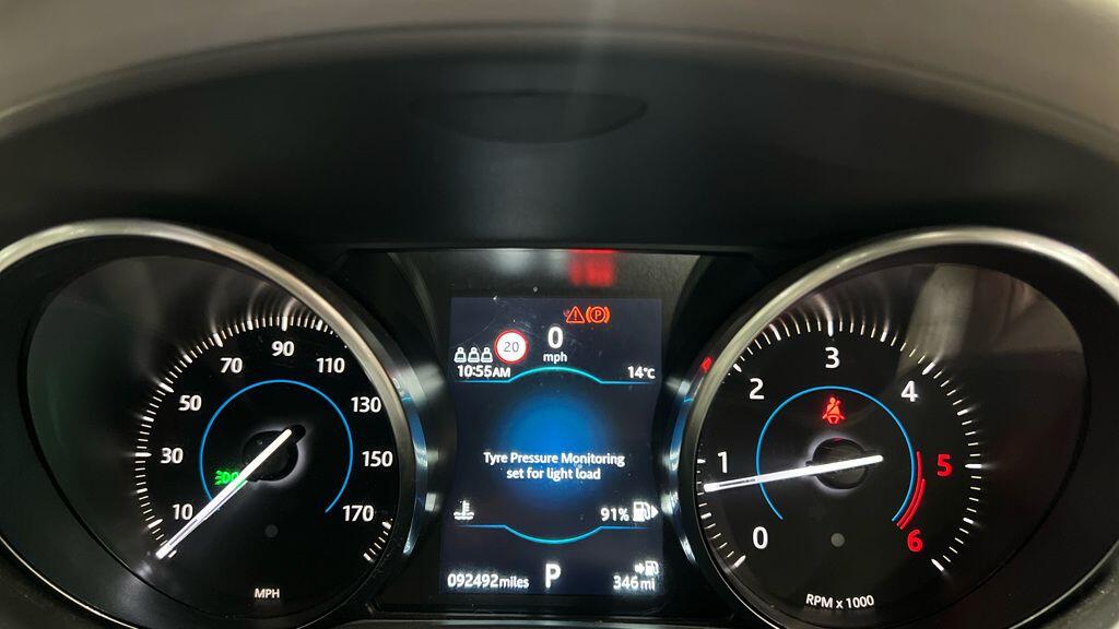 Used Jaguar F-Pace 2019 for sale - 76855679: Photo 16