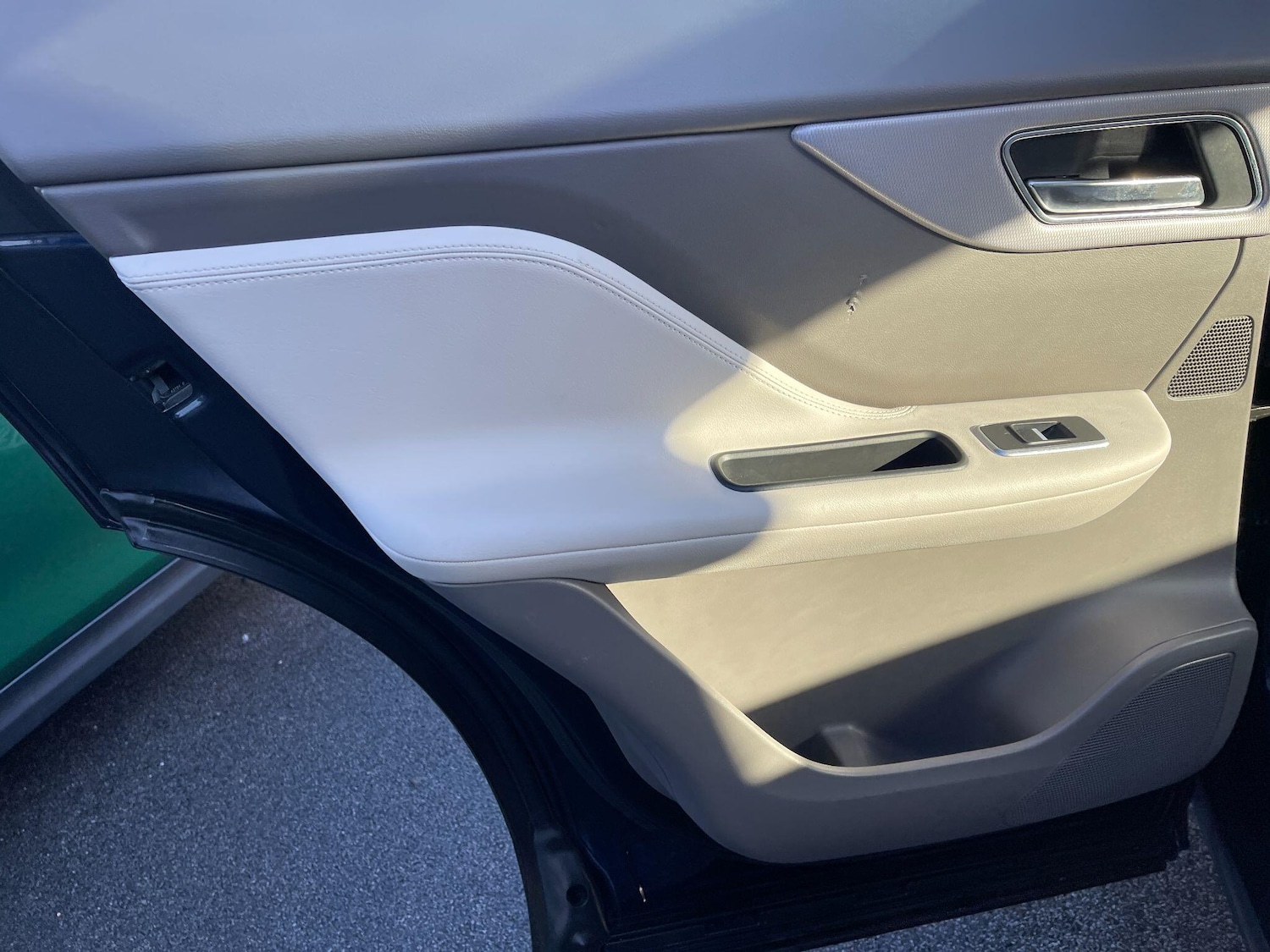 Used Jaguar F-Pace 2019 for sale - 76855679: Photo 26