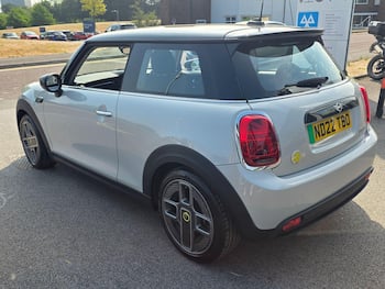 Used MINI Electric Hatch 2022 for sale - 79808203: Photo