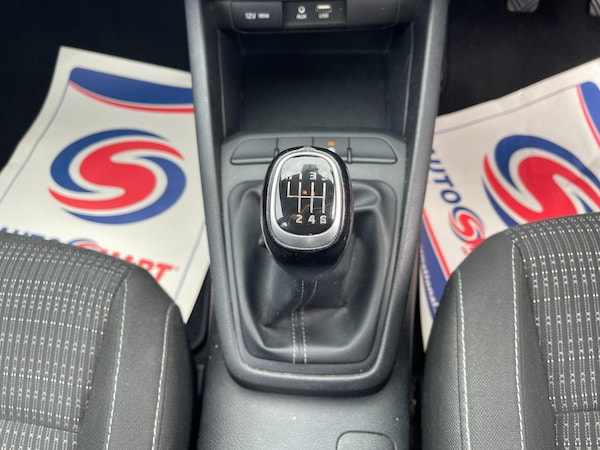 Used Kia Stonic 2019 for sale - 76179454: Photo 31
