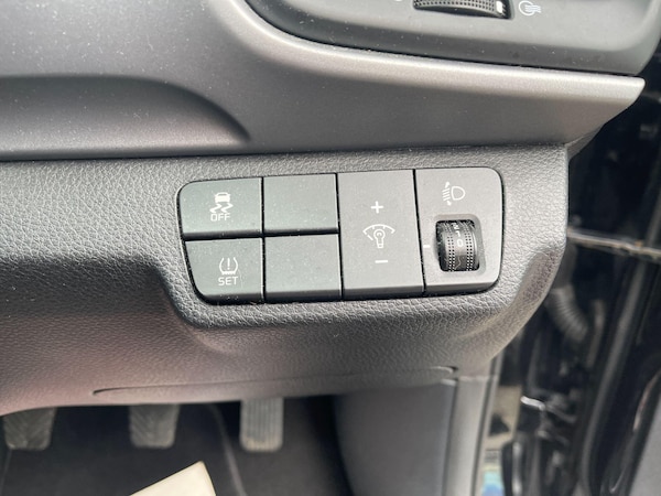 Used Kia Stonic 2019 for sale - 76179454: Photo 46