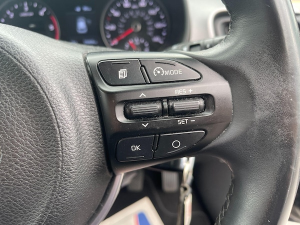 Used Kia Stonic 2019 for sale - 76179454: Photo 47