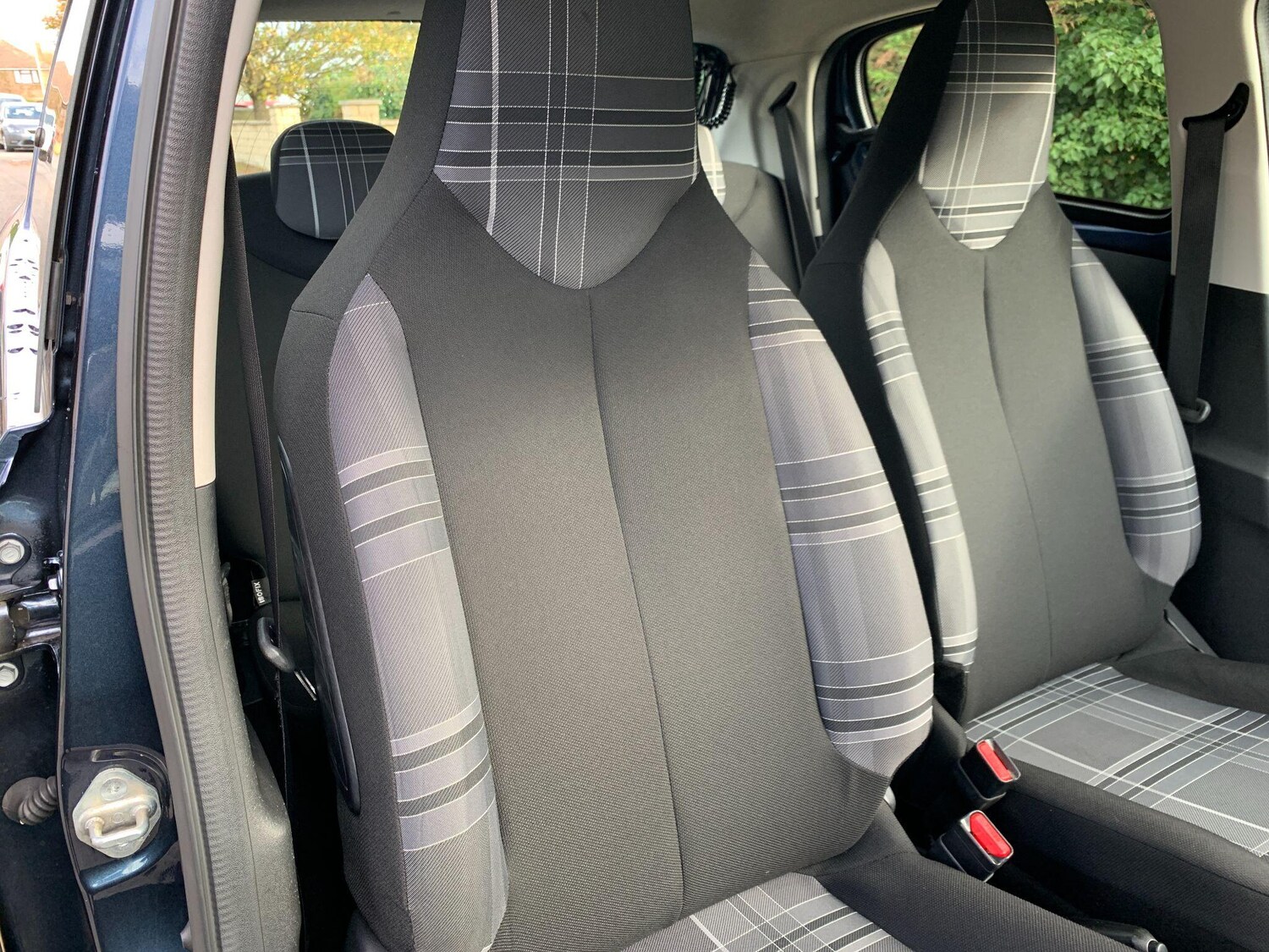 Used Peugeot 108 2016 for sale - 76215410: Photo 12