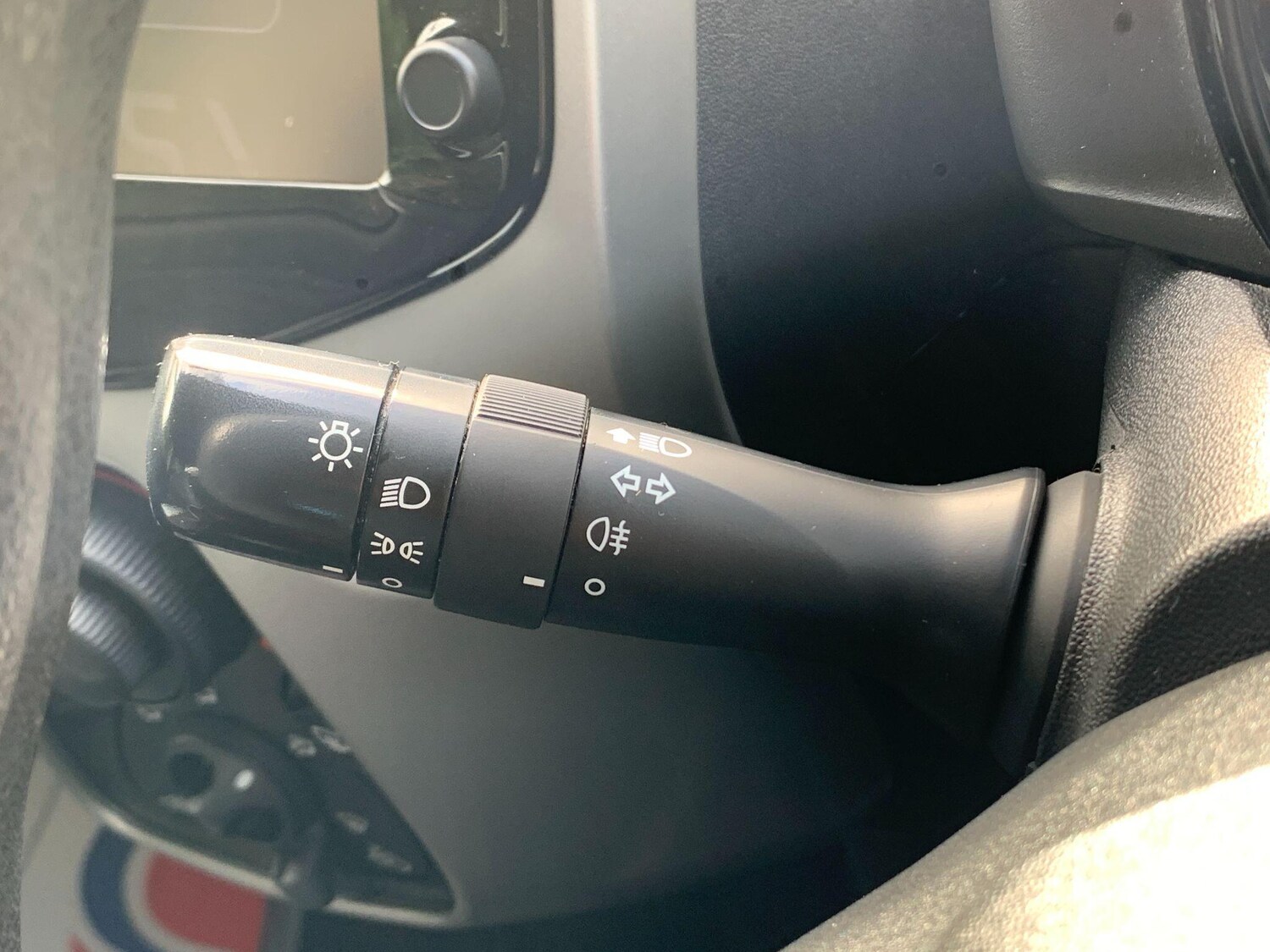 Used Peugeot 108 2016 for sale - 76215410: Photo 23