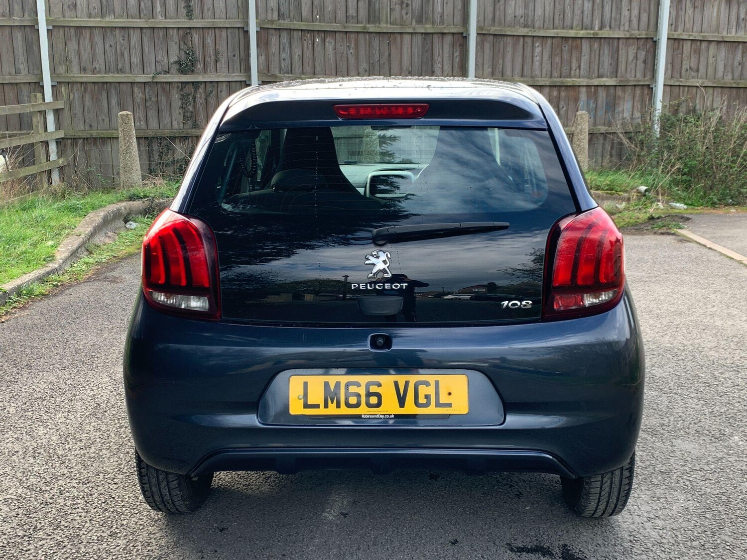 Used Peugeot 108 2016 for sale - 76215410: Photo 5