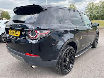 Used Land Rover Discovery Sport 2016 for sale - 78184973: Photo