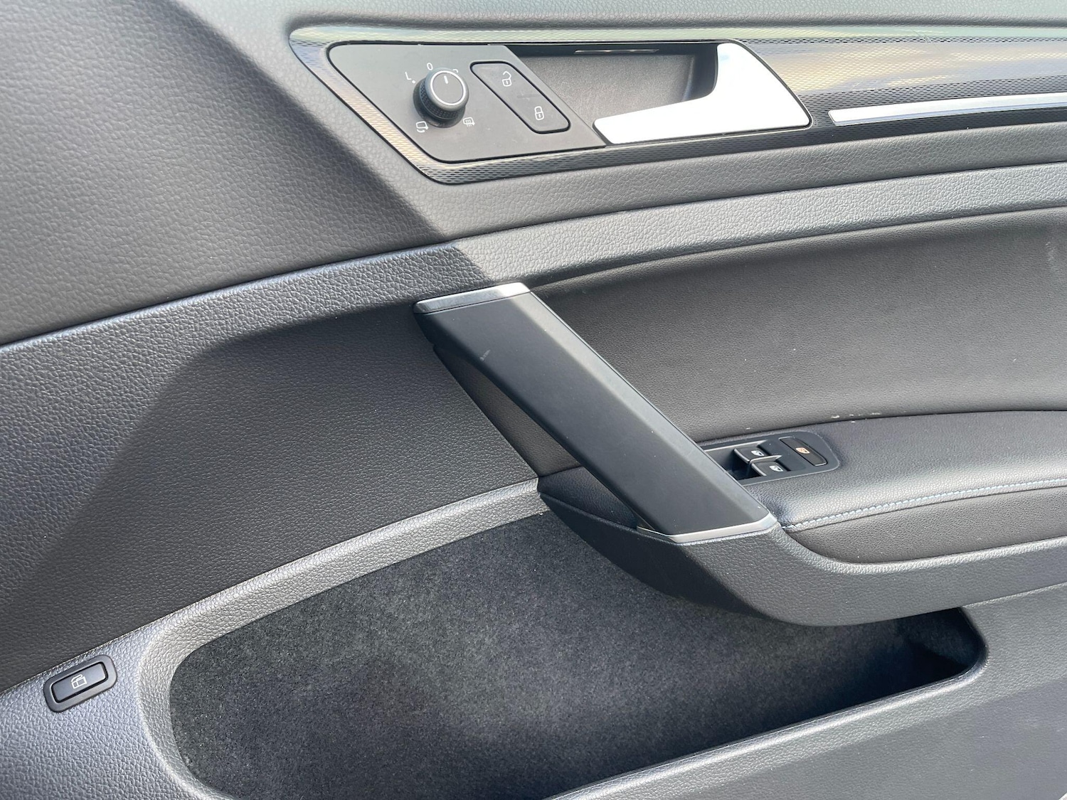 Used Volkswagen Golf 2016 for sale - 76597227: Photo 27