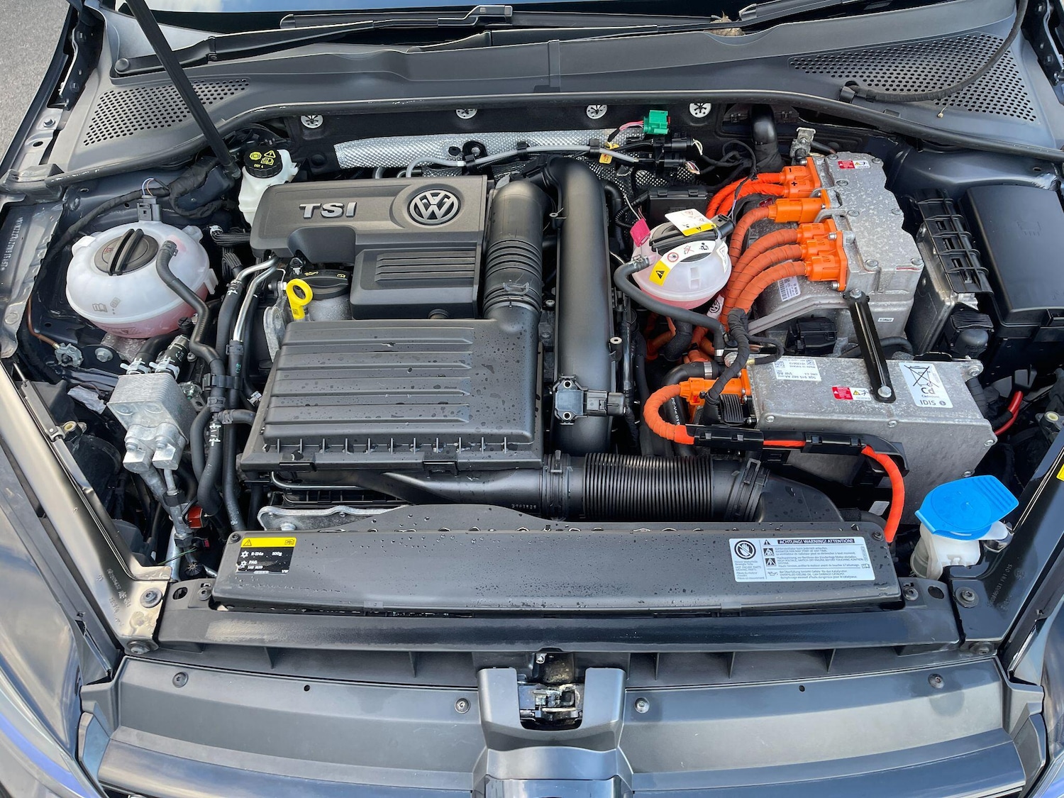 Used Volkswagen Golf 2016 for sale - 76597227: Photo 28