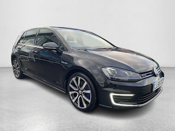 Used Volkswagen Golf 2016 for sale - 76597227: Photo